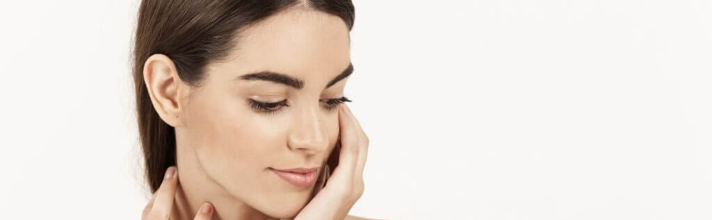 Beneficios de realizar una limpieza facial profunda profesional